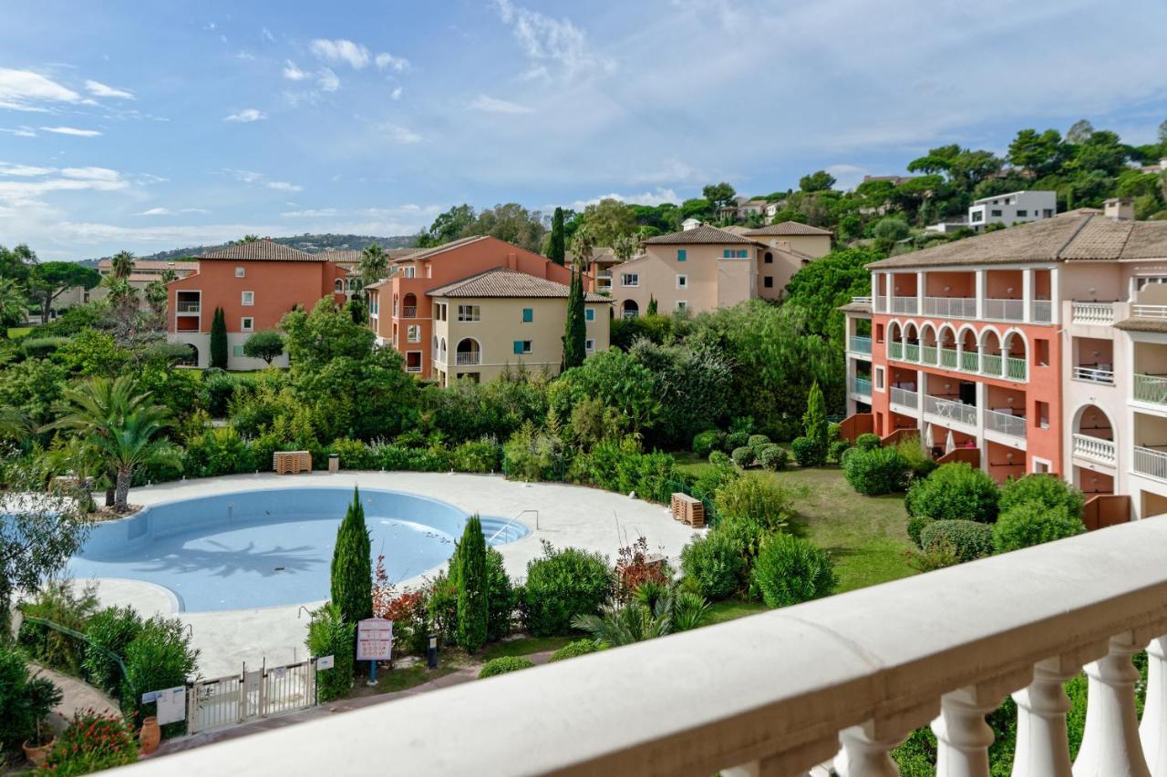 לס איסאמברה Residence Pierre & Vacances Premium Les Calanques Des Issambres מראה חיצוני תמונה