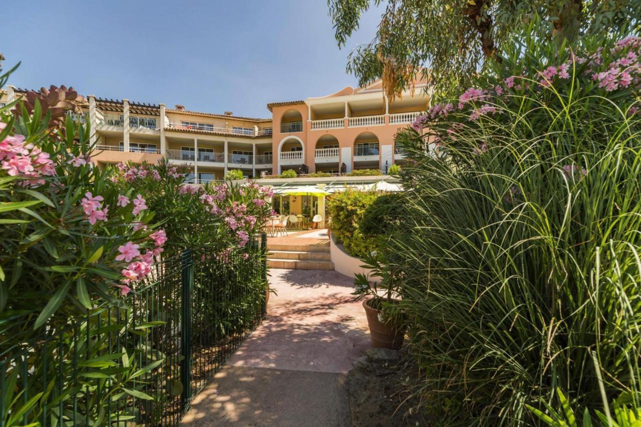 לס איסאמברה Residence Pierre & Vacances Premium Les Calanques Des Issambres מראה חיצוני תמונה
