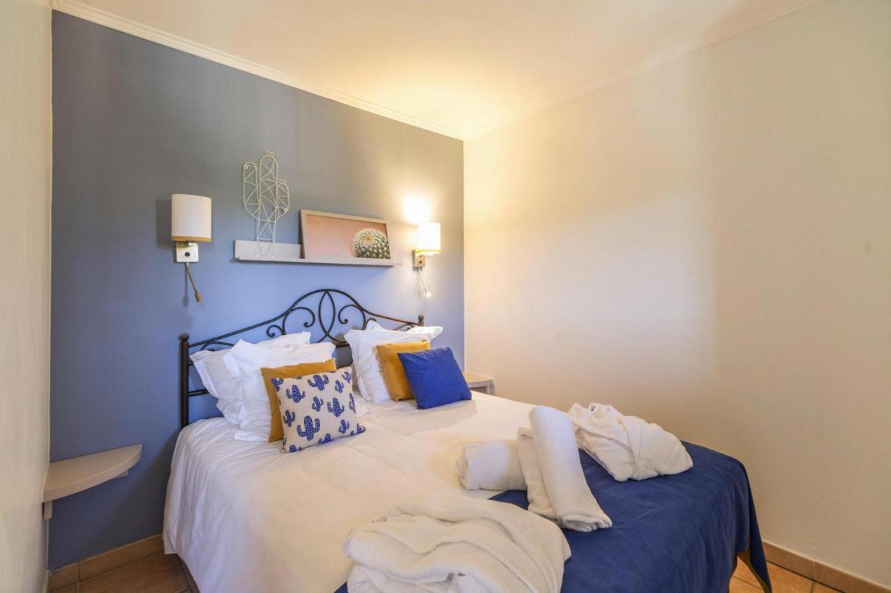 לס איסאמברה Residence Pierre & Vacances Premium Les Calanques Des Issambres מראה חיצוני תמונה