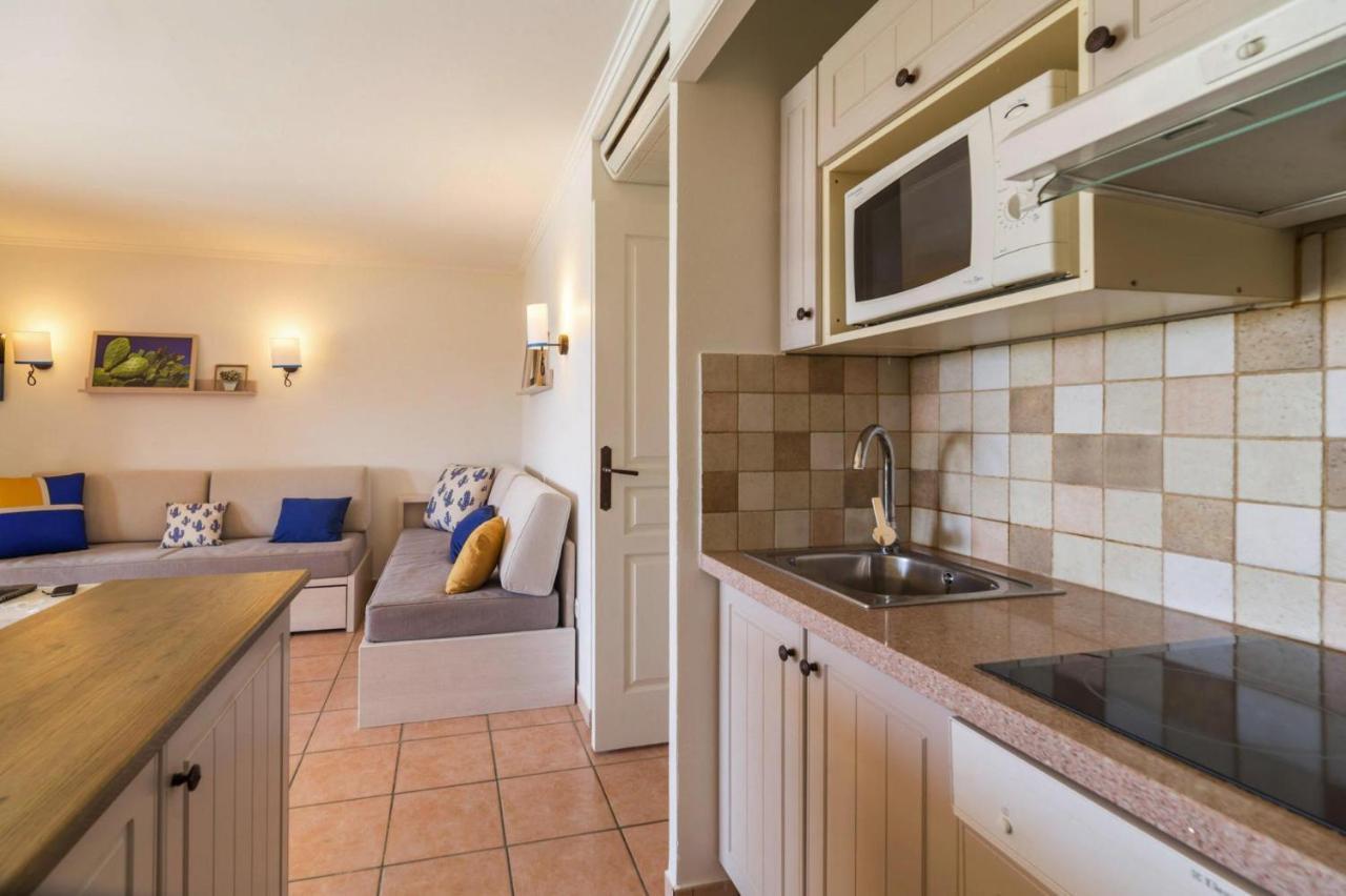 לס איסאמברה Residence Pierre & Vacances Premium Les Calanques Des Issambres מראה חיצוני תמונה