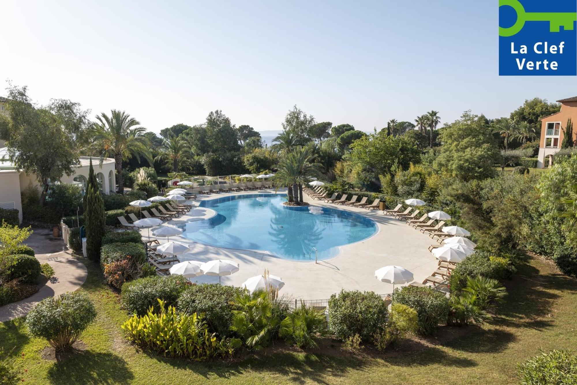 לס איסאמברה Residence Pierre & Vacances Premium Les Calanques Des Issambres מראה חיצוני תמונה