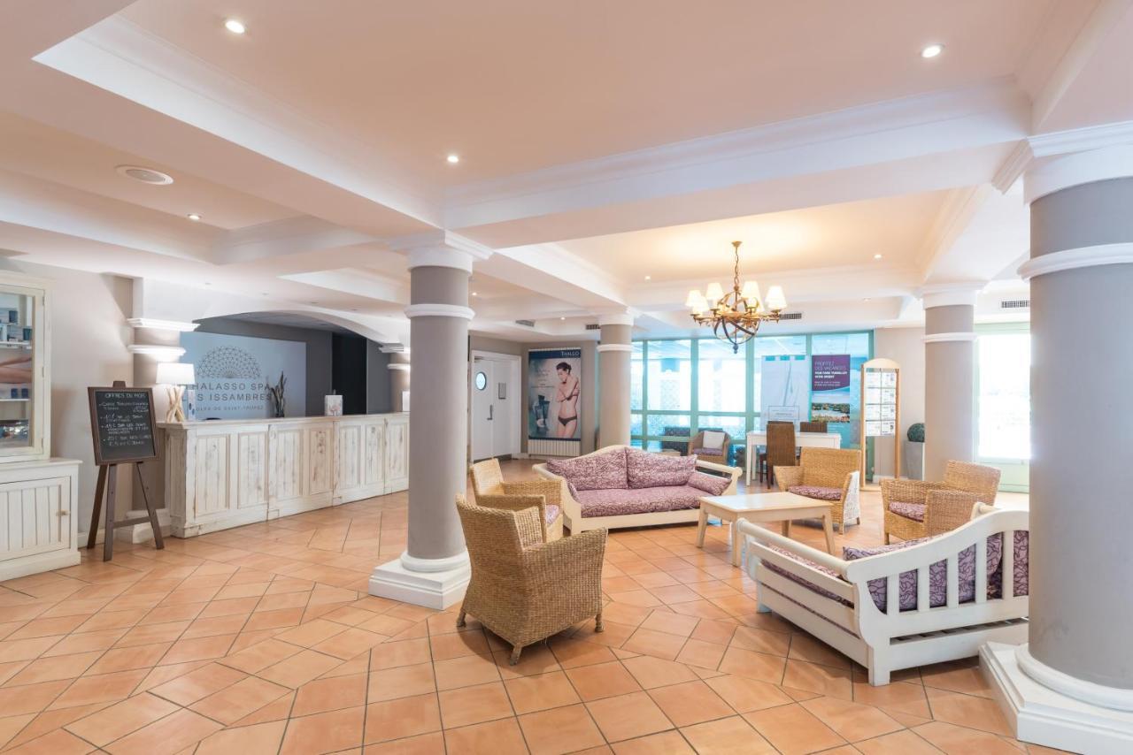 לס איסאמברה Residence Pierre & Vacances Premium Les Calanques Des Issambres מראה חיצוני תמונה